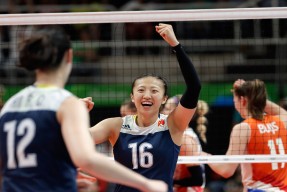 蒂姆回归赛场，挺进下一轮首场状态亮眼，IG观众沸腾！