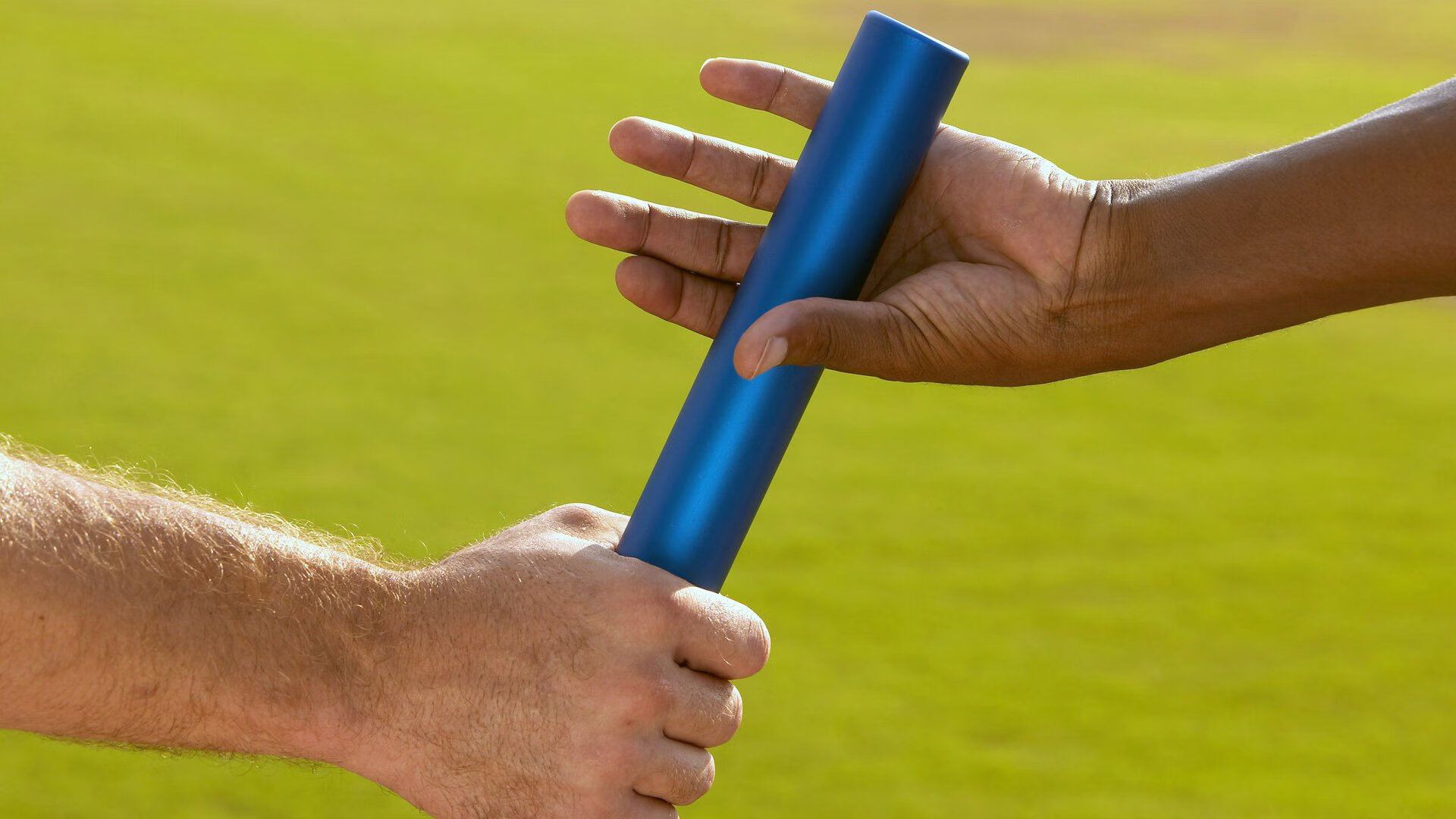 Rookie迎来十五赛季高光表现，FPX球迷沸腾！